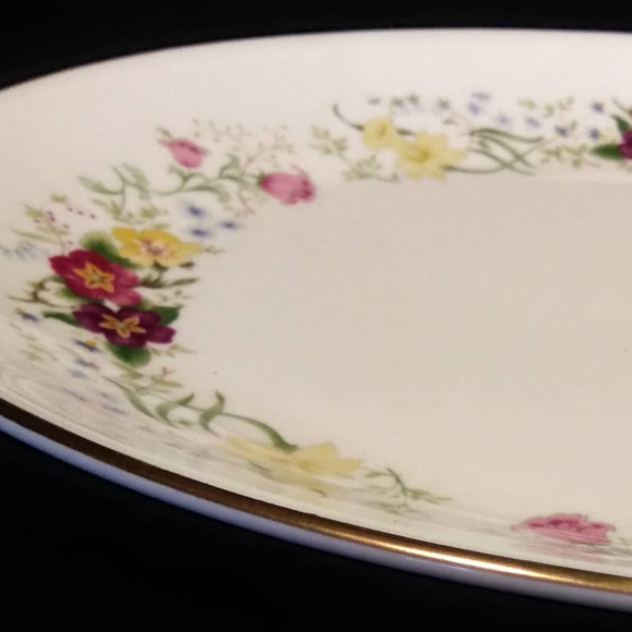 Royal Albert Platter in Spring Morning 13 1/2in - Picture 2 of 14